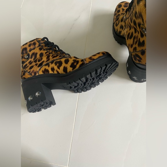 Miu miu Pony style calfskin ankle boot - Picture 2 of 8